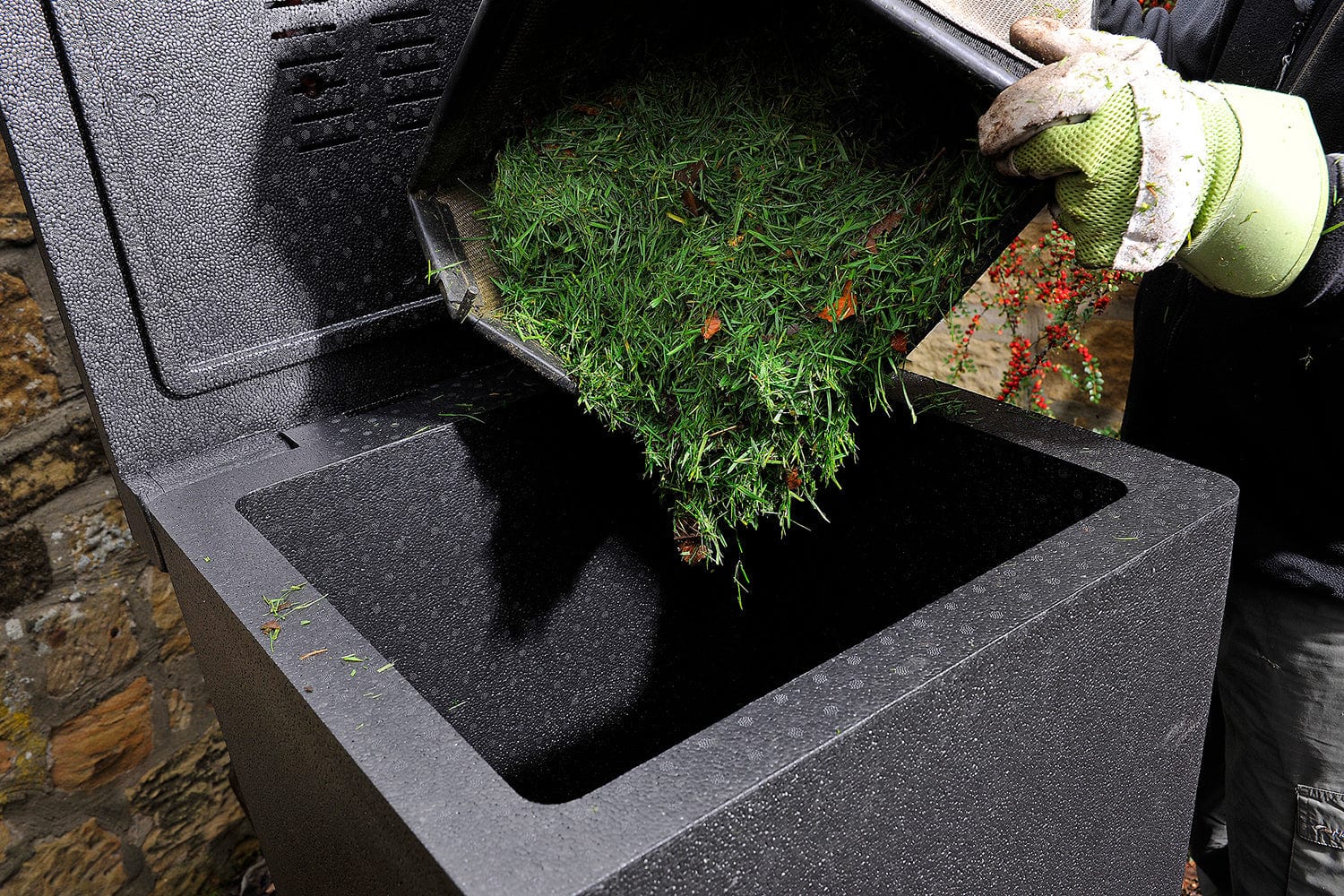 HOTBIN | 52 Gallon Mighty Outdoor Hot Composter - Image 7