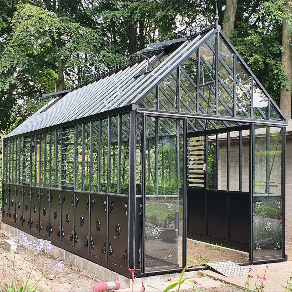 Janssens | 10x20x9 ft Retro Royal Victorian VI 36 Medium Greenhouse Kit With 4mm Tempered Glass Glazing - Image 3