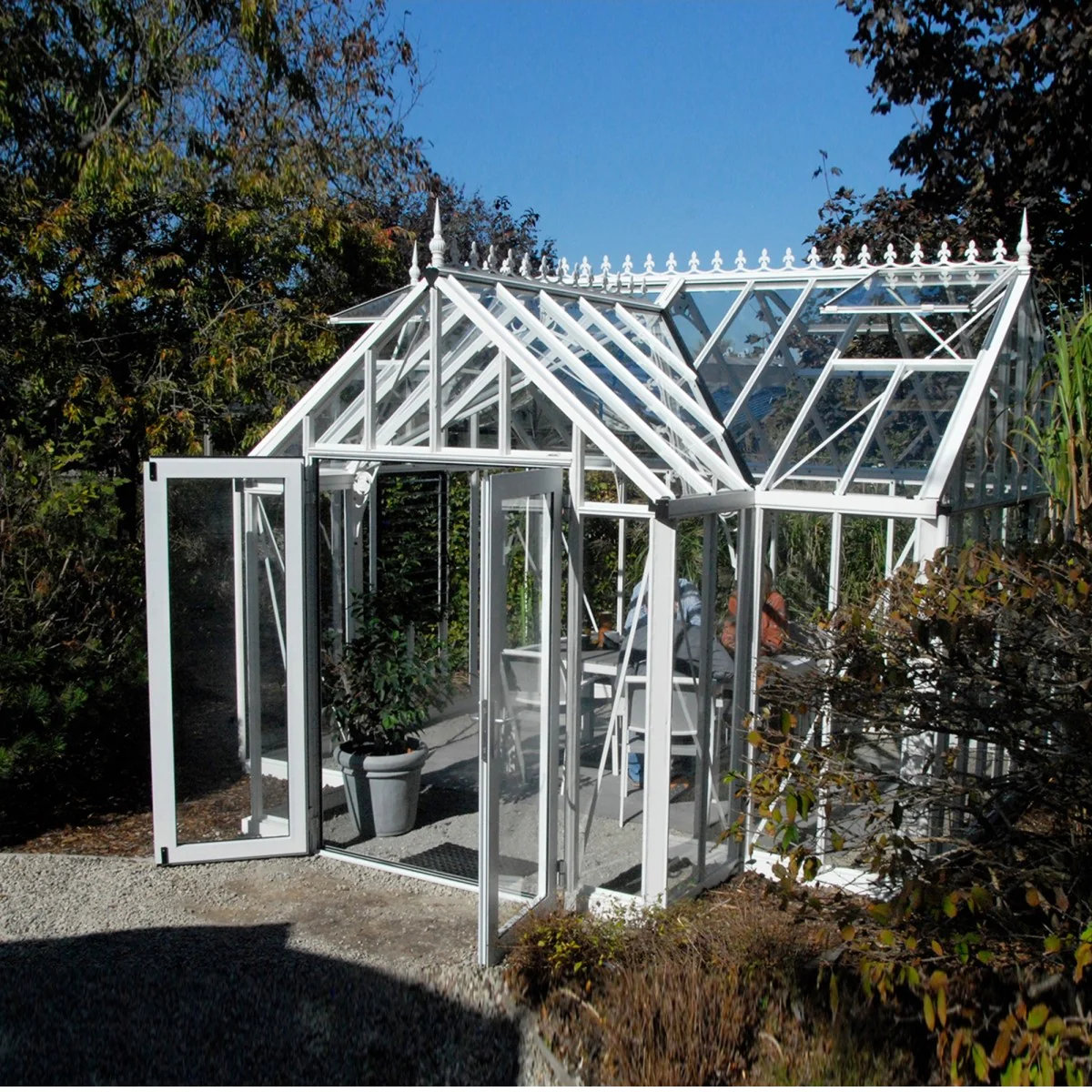 Janssens | EOS Royal T Victorian Glass Greenhouse Kit With 4mm Narrow Tempered Glass Glazing - Image 13