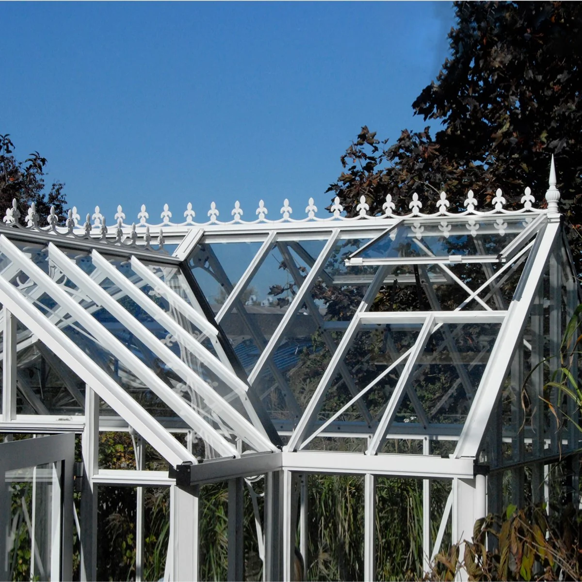 Janssens | EOS Royal T Victorian Glass Greenhouse Kit With 4mm Narrow Tempered Glass Glazing - Image 19
