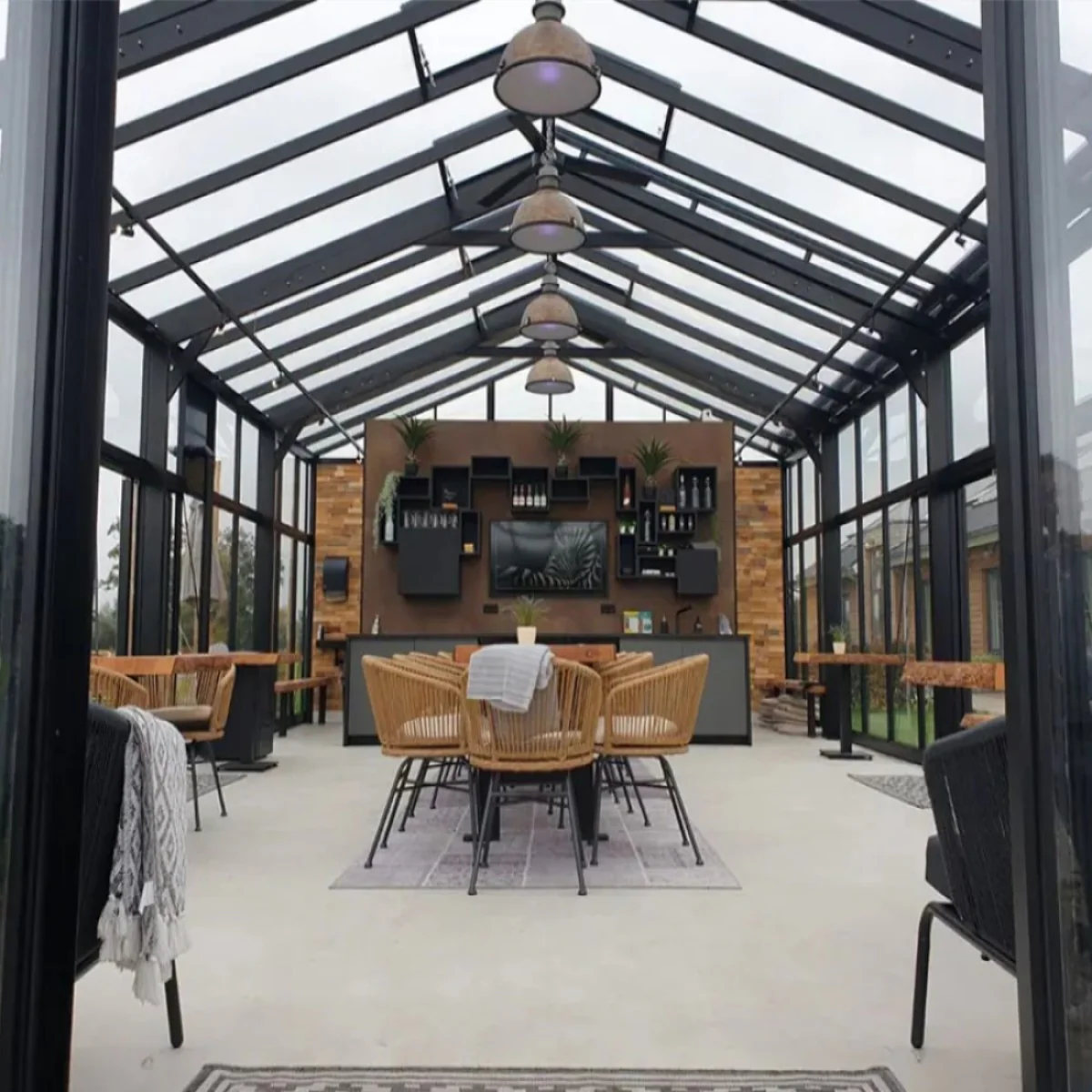 Janssens | Gigant Large Luxury Greenhouse with 4mm Tempered Glass Glazing - Image 3