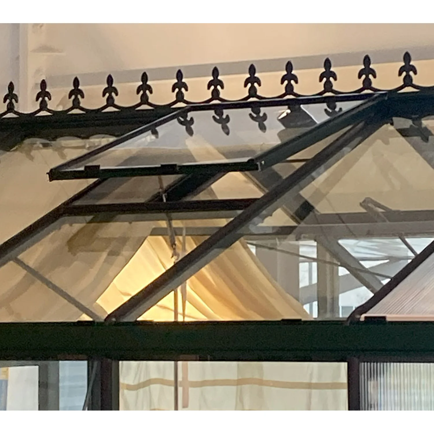Janssens | Greenhouse Roof Window - Image 2